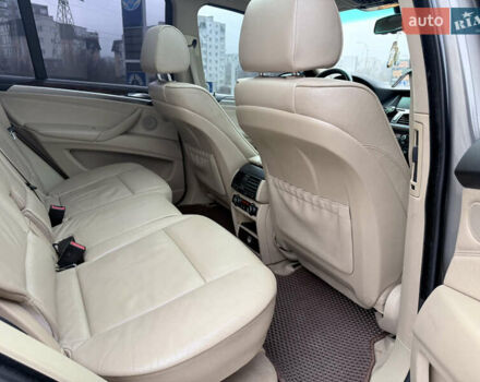 Сірий БМВ Х5, об'ємом двигуна 3 л та пробігом 365 тис. км за 8999 $, фото 31 на Automoto.ua