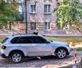 Серый БМВ Х5, объемом двигателя 3 л и пробегом 300 тыс. км за 11500 $, фото 1 на Automoto.ua