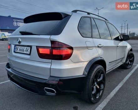 Серый БМВ Х5, объемом двигателя 3 л и пробегом 290 тыс. км за 19999 $, фото 17 на Automoto.ua