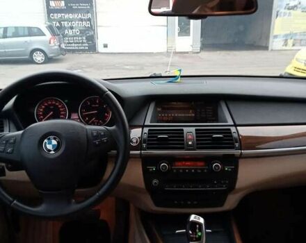 Серый БМВ Х5, объемом двигателя 3 л и пробегом 450 тыс. км за 304 $, фото 13 на Automoto.ua