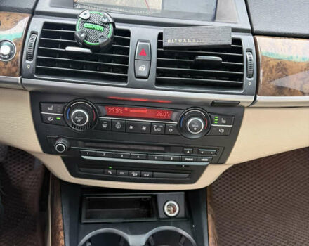 Сірий БМВ Х5, об'ємом двигуна 3 л та пробігом 365 тис. км за 8999 $, фото 37 на Automoto.ua