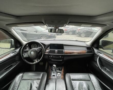 Серый БМВ Х5, объемом двигателя 3 л и пробегом 274 тыс. км за 9600 $, фото 6 на Automoto.ua