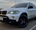 Серый БМВ Х5, объемом двигателя 3 л и пробегом 390 тыс. км за 17500 $, фото 1 на Automoto.ua