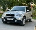 Серый БМВ Х5, объемом двигателя 3 л и пробегом 159 тыс. км за 5500 $, фото 2 на Automoto.ua