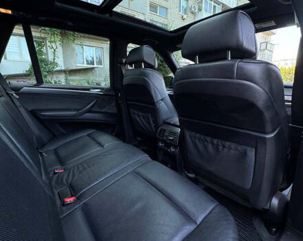 Серый БМВ Х5, объемом двигателя 4.8 л и пробегом 301 тыс. км за 14500 $, фото 8 на Automoto.ua