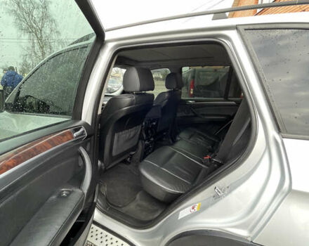 Серый БМВ Х5, объемом двигателя 2.98 л и пробегом 274 тыс. км за 9600 $, фото 7 на Automoto.ua