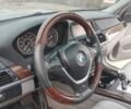Серый БМВ Х5, объемом двигателя 4.8 л и пробегом 300 тыс. км за 9500 $, фото 21 на Automoto.ua