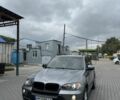 Серый БМВ Х5, объемом двигателя 3 л и пробегом 243 тыс. км за 11000 $, фото 1 на Automoto.ua