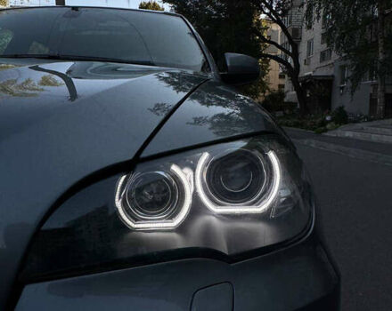 Серый БМВ Х5, объемом двигателя 4.8 л и пробегом 301 тыс. км за 14500 $, фото 10 на Automoto.ua