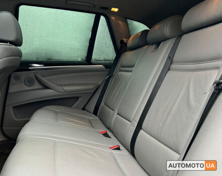 Серый БМВ Х5, объемом двигателя 3 л и пробегом 357 тыс. км за 11700 $, фото 10 на Automoto.ua