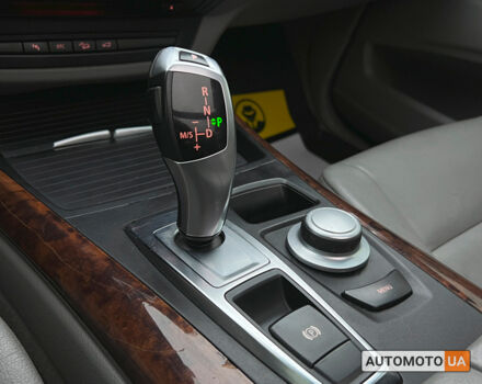 Серый БМВ Х5, объемом двигателя 3 л и пробегом 357 тыс. км за 11700 $, фото 16 на Automoto.ua