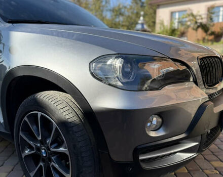 Серый БМВ Х5, объемом двигателя 3 л и пробегом 305 тыс. км за 14115 $, фото 5 на Automoto.ua