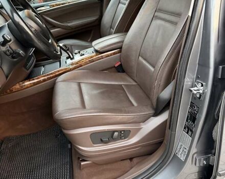 БМВ Х5 2007 в Ровно на Automoto.ua Серый БМВ Х5, объемом двигателя 2.99 л и пробегом 262 тыс. км за 14999 $, фото 26 на Automoto.ua