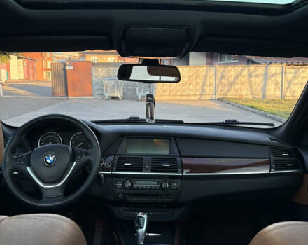 Сірий БМВ Х5, об'ємом двигуна 2.99 л та пробігом 265 тис. км за 14000 $, фото 7 на Automoto.ua