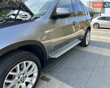 Серый БМВ Х5, объемом двигателя 3 л и пробегом 307 тыс. км за 15900 $, фото 34 на Automoto.ua