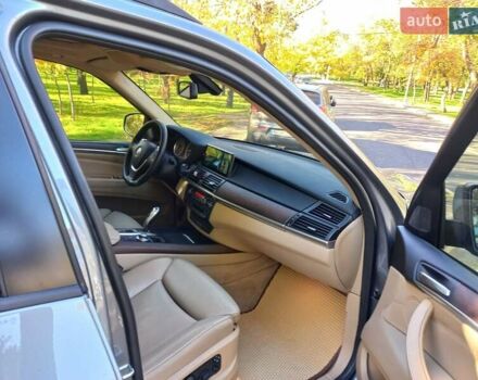 БМВ Х5 2007 в Одессе на Automoto.ua Серый БМВ Х5, объемом двигателя 3 л и пробегом 319 тыс. км за 13500 $, фото 6 на Automoto.ua