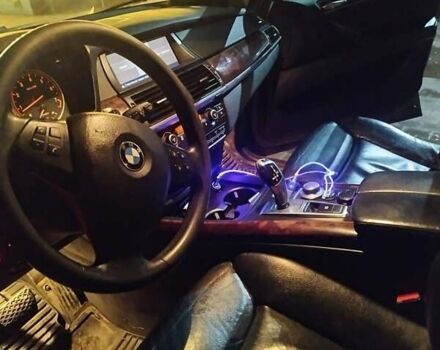 Серый БМВ Х5, объемом двигателя 3 л и пробегом 390 тыс. км за 11500 $, фото 1 на Automoto.ua