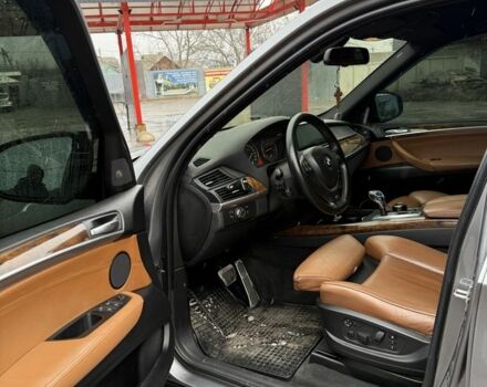 Сірий БМВ Х5, об'ємом двигуна 3 л та пробігом 288 тис. км за 15500 $, фото 13 на Automoto.ua