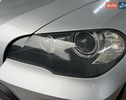 Сірий БМВ Х5, об'ємом двигуна 3 л та пробігом 240 тис. км за 10900 $, фото 73 на Automoto.ua