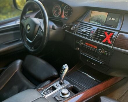 Серый БМВ Х5, объемом двигателя 4.8 л и пробегом 197 тыс. км за 12000 $, фото 20 на Automoto.ua