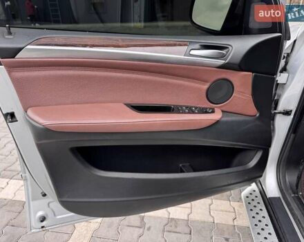 БМВ Х5 2008 в Кривом Роге на Automoto.ua Серый БМВ Х5, объемом двигателя 3 л и пробегом 177 тыс. км за 8950 $, фото 11 на Automoto.ua