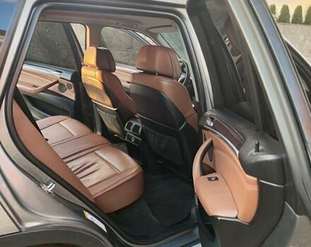Серый БМВ Х5, объемом двигателя 3 л и пробегом 392 тыс. км за 12499 $, фото 5 на Automoto.ua
