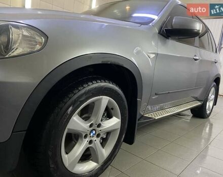 Серый БМВ Х5, объемом двигателя 3 л и пробегом 200 тыс. км за 13999 $, фото 11 на Automoto.ua