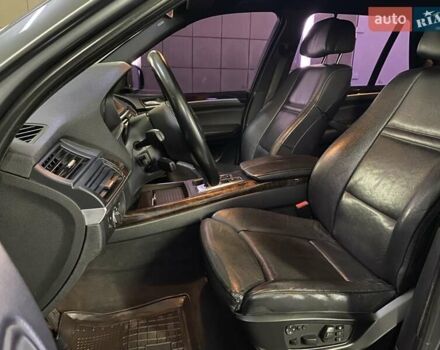 Серый БМВ Х5, объемом двигателя 3 л и пробегом 200 тыс. км за 13999 $, фото 20 на Automoto.ua