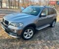 Серый БМВ Х5, объемом двигателя 3 л и пробегом 219 тыс. км за 10800 $, фото 1 на Automoto.ua