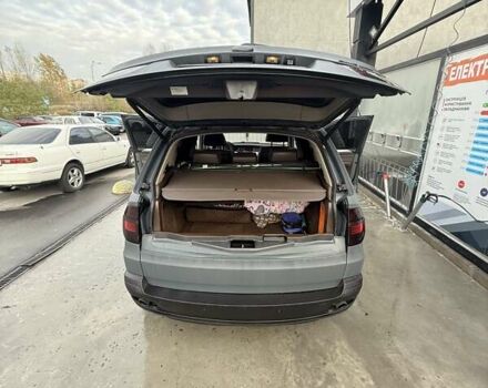 Серый БМВ Х5, объемом двигателя 3 л и пробегом 370 тыс. км за 15800 $, фото 8 на Automoto.ua