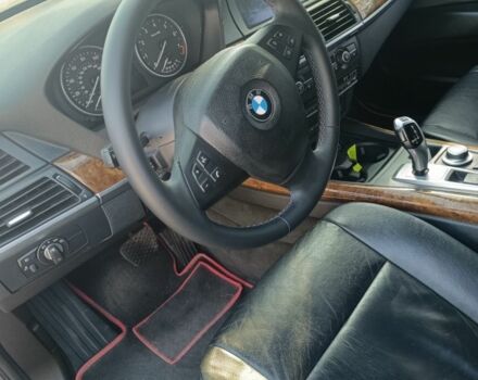 Серый БМВ Х5, объемом двигателя 3 л и пробегом 250 тыс. км за 12500 $, фото 3 на Automoto.ua