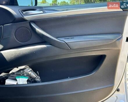 Сірий БМВ Х5, об'ємом двигуна 3 л та пробігом 352 тис. км за 15700 $, фото 32 на Automoto.ua