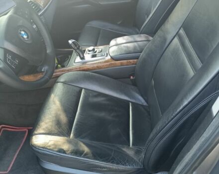 Серый БМВ Х5, объемом двигателя 3 л и пробегом 250 тыс. км за 12500 $, фото 4 на Automoto.ua