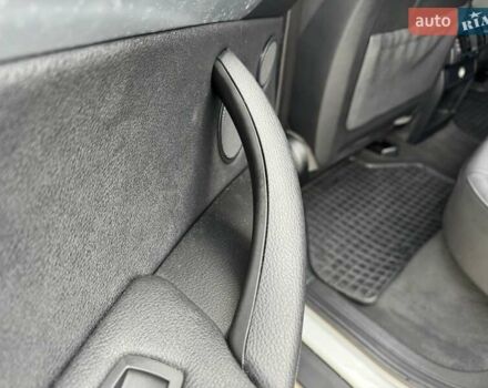 Сірий БМВ Х5, об'ємом двигуна 3 л та пробігом 240 тис. км за 10900 $, фото 54 на Automoto.ua