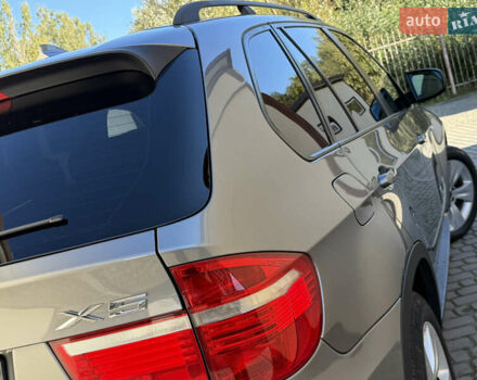 Сірий БМВ Х5, об'ємом двигуна 3 л та пробігом 260 тис. км за 11700 $, фото 36 на Automoto.ua