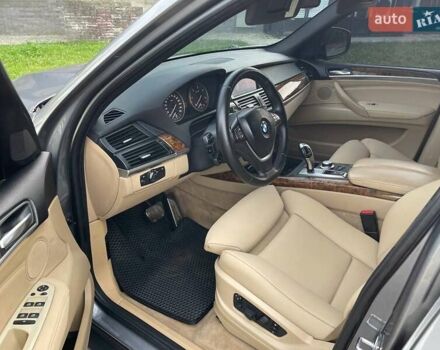 БМВ Х5 2008 в Чернигове на Automoto.ua Серый БМВ Х5, объемом двигателя 3 л и пробегом 428 тыс. км за 13800 $, фото 11 на Automoto.ua