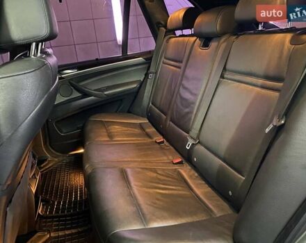 Серый БМВ Х5, объемом двигателя 3 л и пробегом 200 тыс. км за 13999 $, фото 22 на Automoto.ua