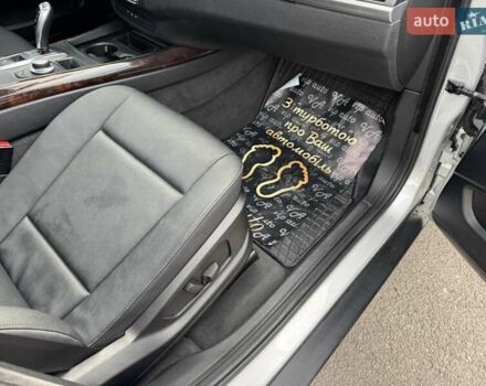Сірий БМВ Х5, об'ємом двигуна 3 л та пробігом 240 тис. км за 10900 $, фото 32 на Automoto.ua