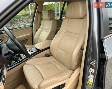 Серый БМВ Х5, объемом двигателя 3 л и пробегом 174 тыс. км за 13800 $, фото 4 на Automoto.ua