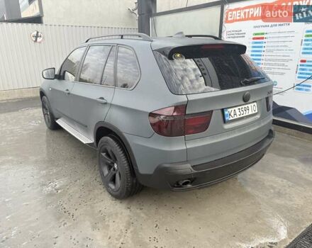 Серый БМВ Х5, объемом двигателя 3 л и пробегом 370 тыс. км за 15800 $, фото 3 на Automoto.ua