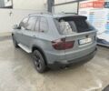 Серый БМВ Х5, объемом двигателя 3 л и пробегом 370 тыс. км за 15800 $, фото 3 на Automoto.ua