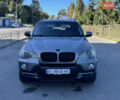 Серый БМВ Х5, объемом двигателя 3 л и пробегом 335 тыс. км за 10900 $, фото 1 на Automoto.ua