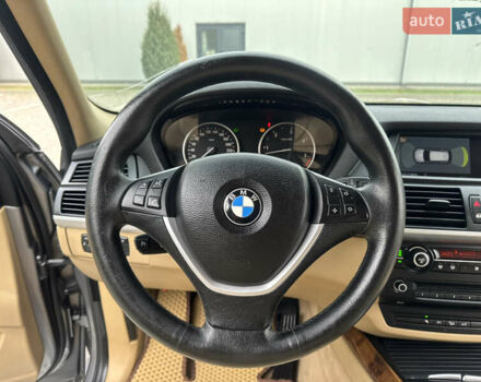 Серый БМВ Х5, объемом двигателя 3 л и пробегом 283 тыс. км за 13950 $, фото 60 на Automoto.ua