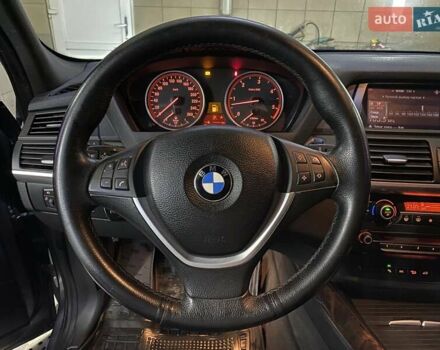 Серый БМВ Х5, объемом двигателя 3 л и пробегом 200 тыс. км за 13999 $, фото 34 на Automoto.ua