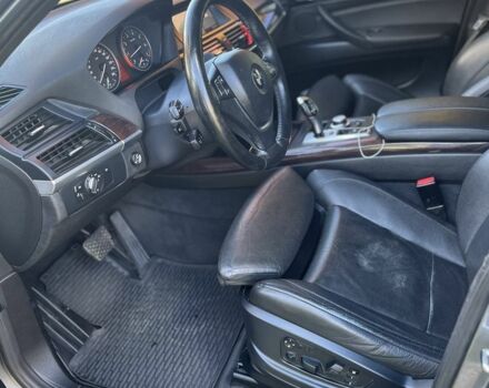 Серый БМВ Х5, объемом двигателя 4.8 л и пробегом 197 тыс. км за 12000 $, фото 10 на Automoto.ua