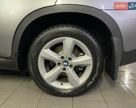 Серый БМВ Х5, объемом двигателя 3 л и пробегом 200 тыс. км за 13999 $, фото 17 на Automoto.ua