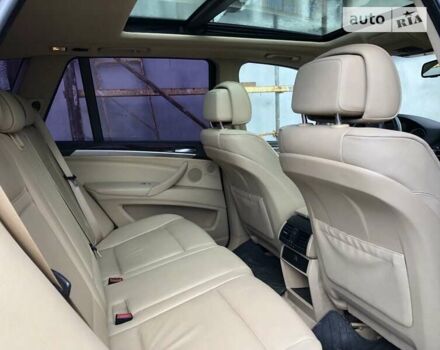 Серый БМВ Х5, объемом двигателя 3 л и пробегом 228 тыс. км за 10300 $, фото 11 на Automoto.ua