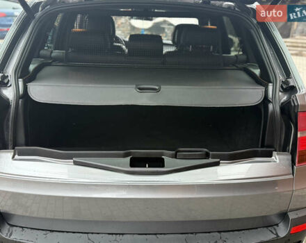 Серый БМВ Х5, объемом двигателя 3 л и пробегом 235 тыс. км за 17500 $, фото 20 на Automoto.ua