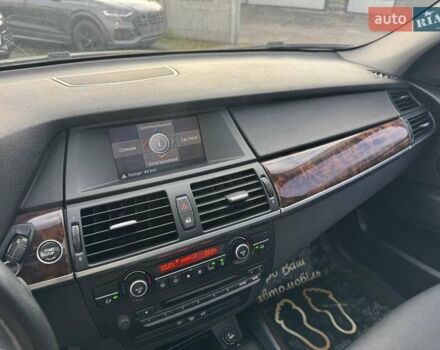 Сірий БМВ Х5, об'ємом двигуна 3 л та пробігом 240 тис. км за 10900 $, фото 8 на Automoto.ua