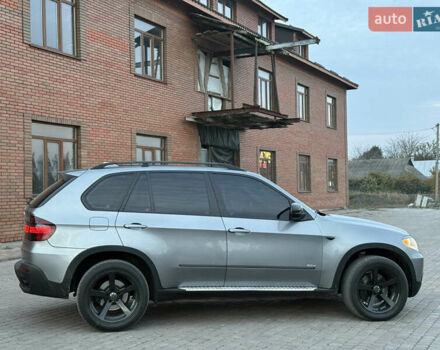 Серый БМВ Х5, объемом двигателя 3 л и пробегом 254 тыс. км за 13999 $, фото 6 на Automoto.ua